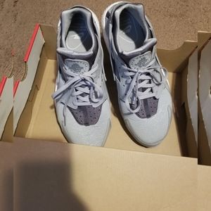 Nike women's air Huarache Run